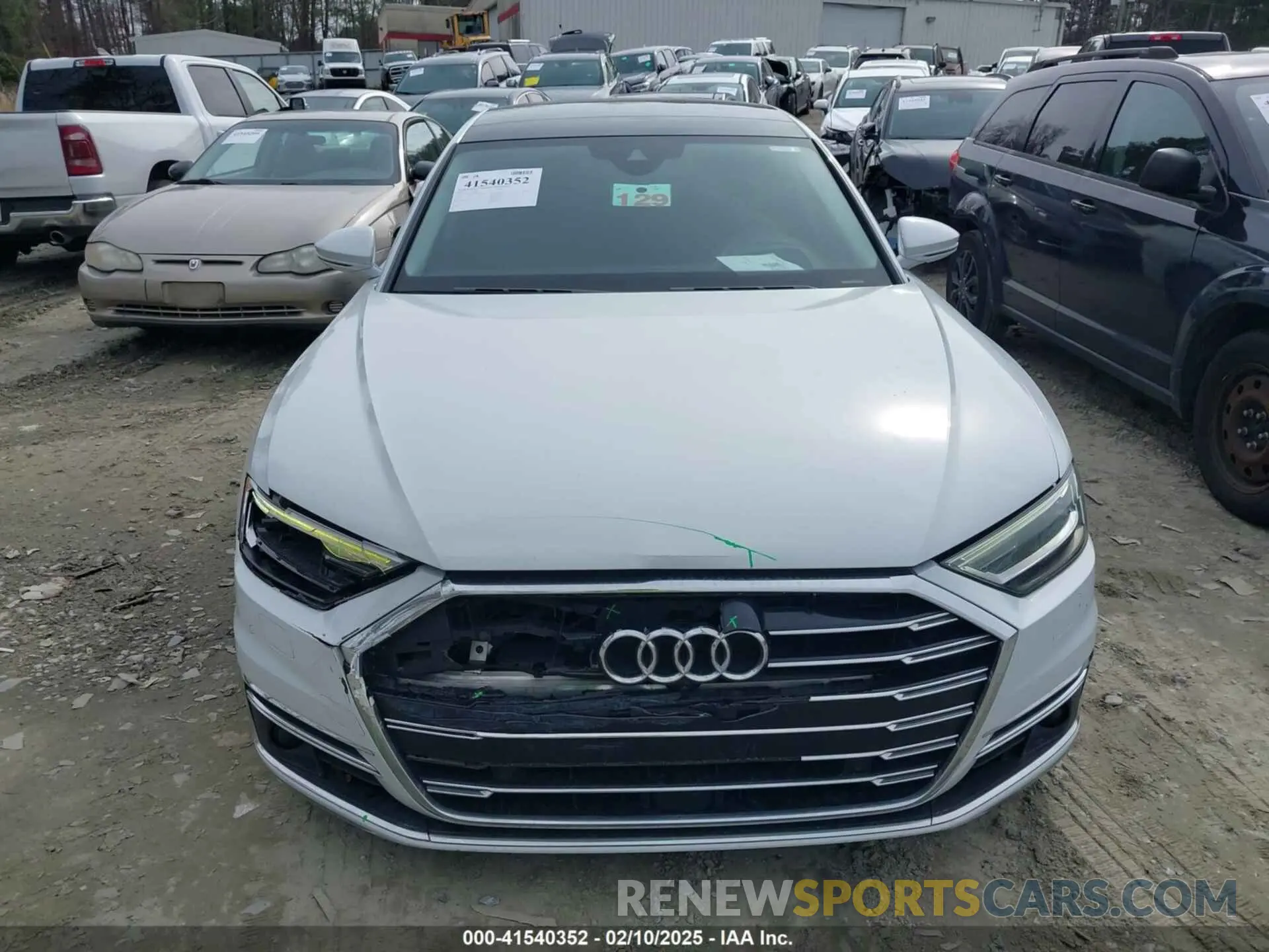 6 Photograph of a damaged car WAU8DAF83KN007358 AUDI A8 L 2019
