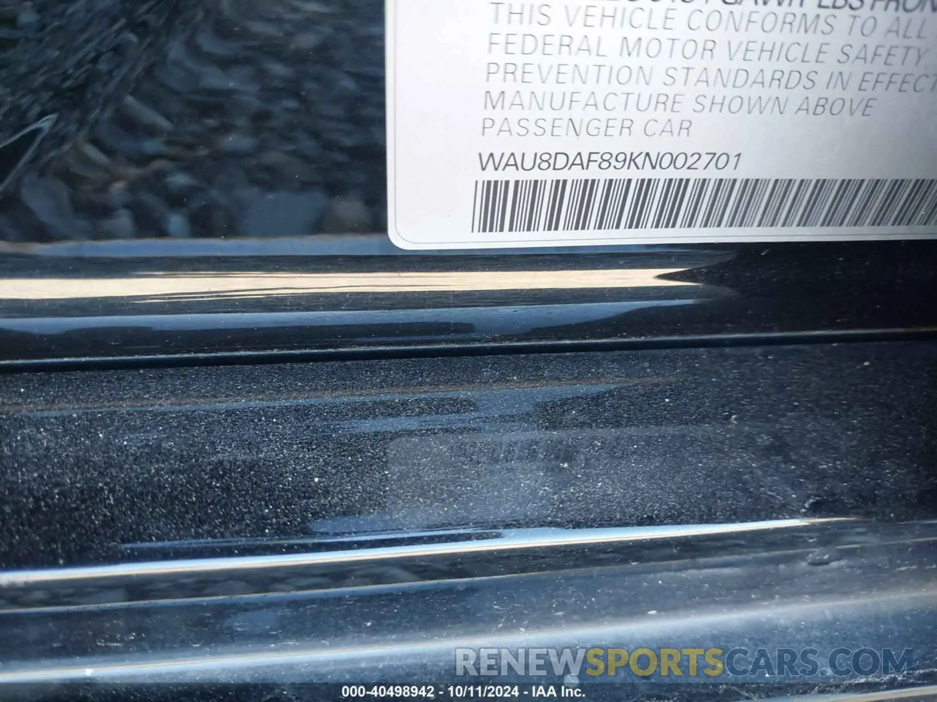 9 Photograph of a damaged car WAU8DAF89KN002701 AUDI A8 L 2019
