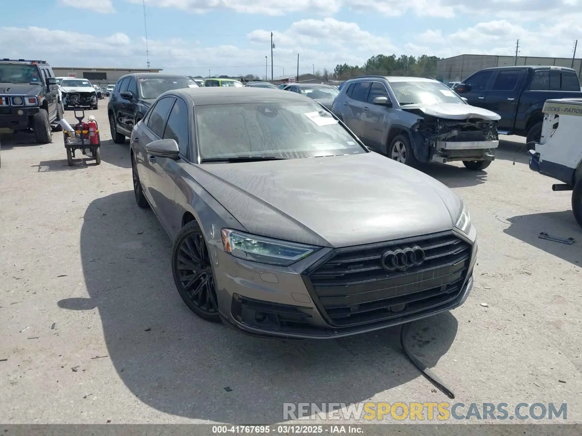 1 Photograph of a damaged car WAU8DAF89KN010314 AUDI A8 L 2019