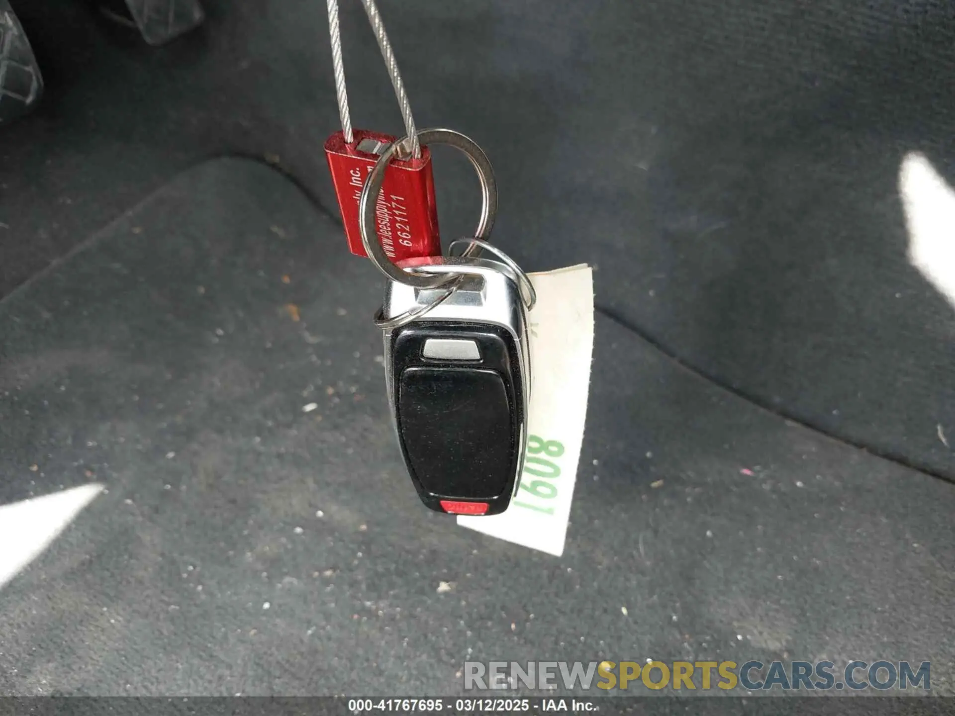 11 Photograph of a damaged car WAU8DAF89KN010314 AUDI A8 L 2019