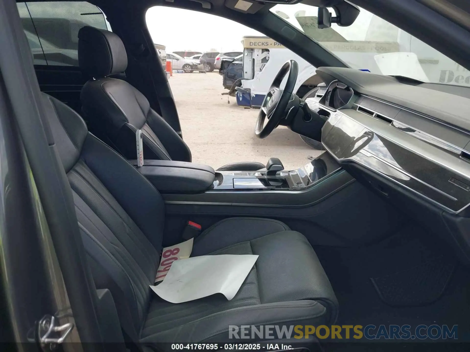 5 Photograph of a damaged car WAU8DAF89KN010314 AUDI A8 L 2019