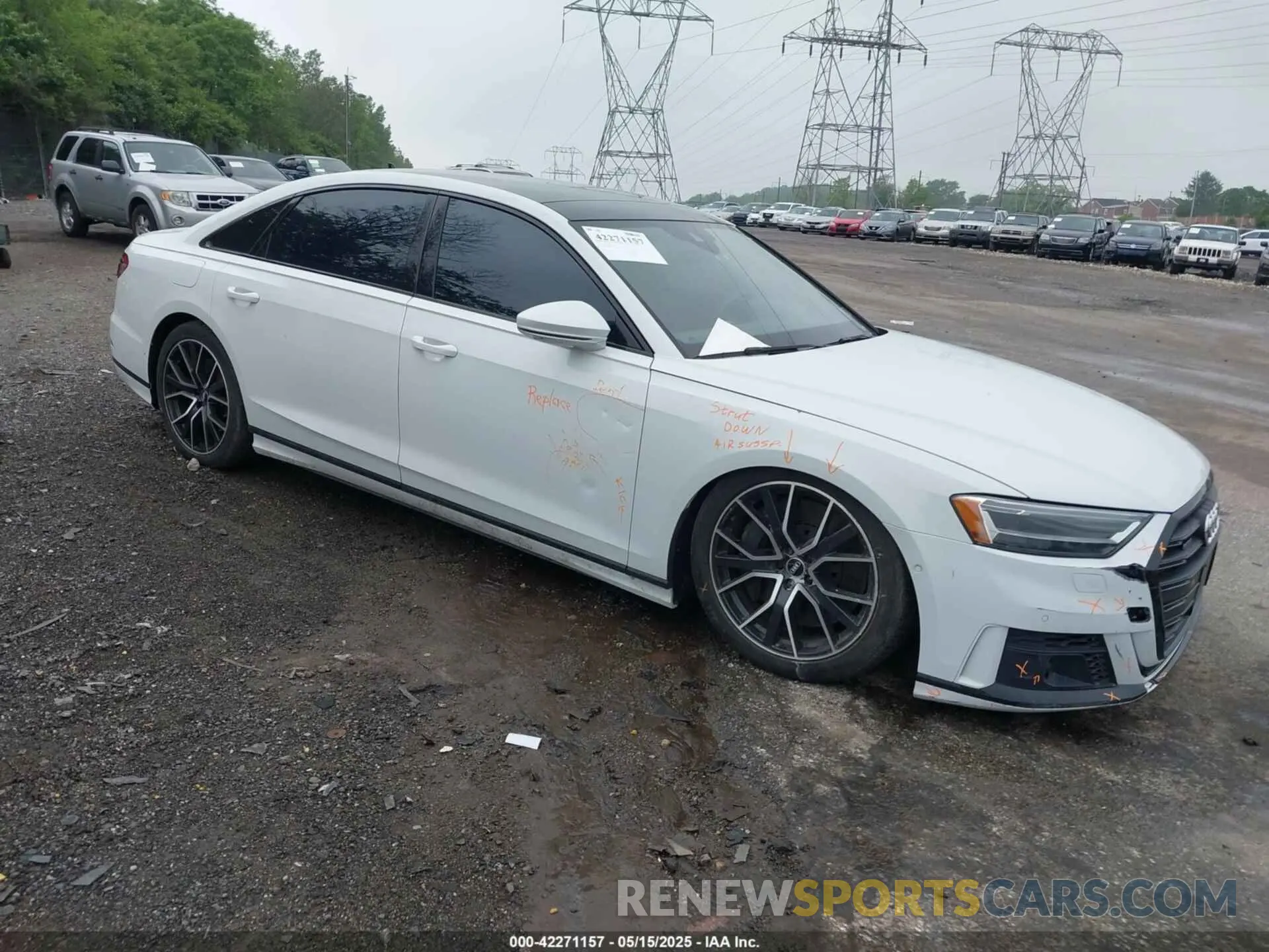 1 Photograph of a damaged car WAU8EAF84LN004533 AUDI A8 L 2020