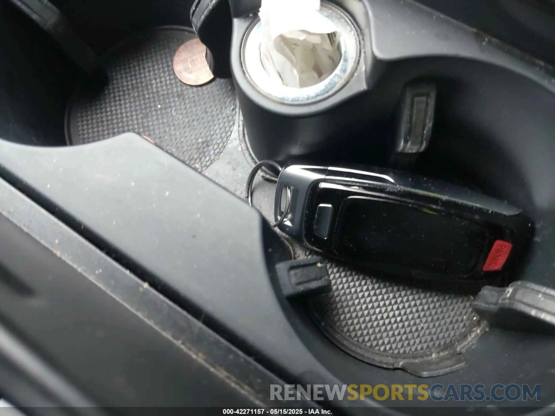 11 Photograph of a damaged car WAU8EAF84LN004533 AUDI A8 L 2020