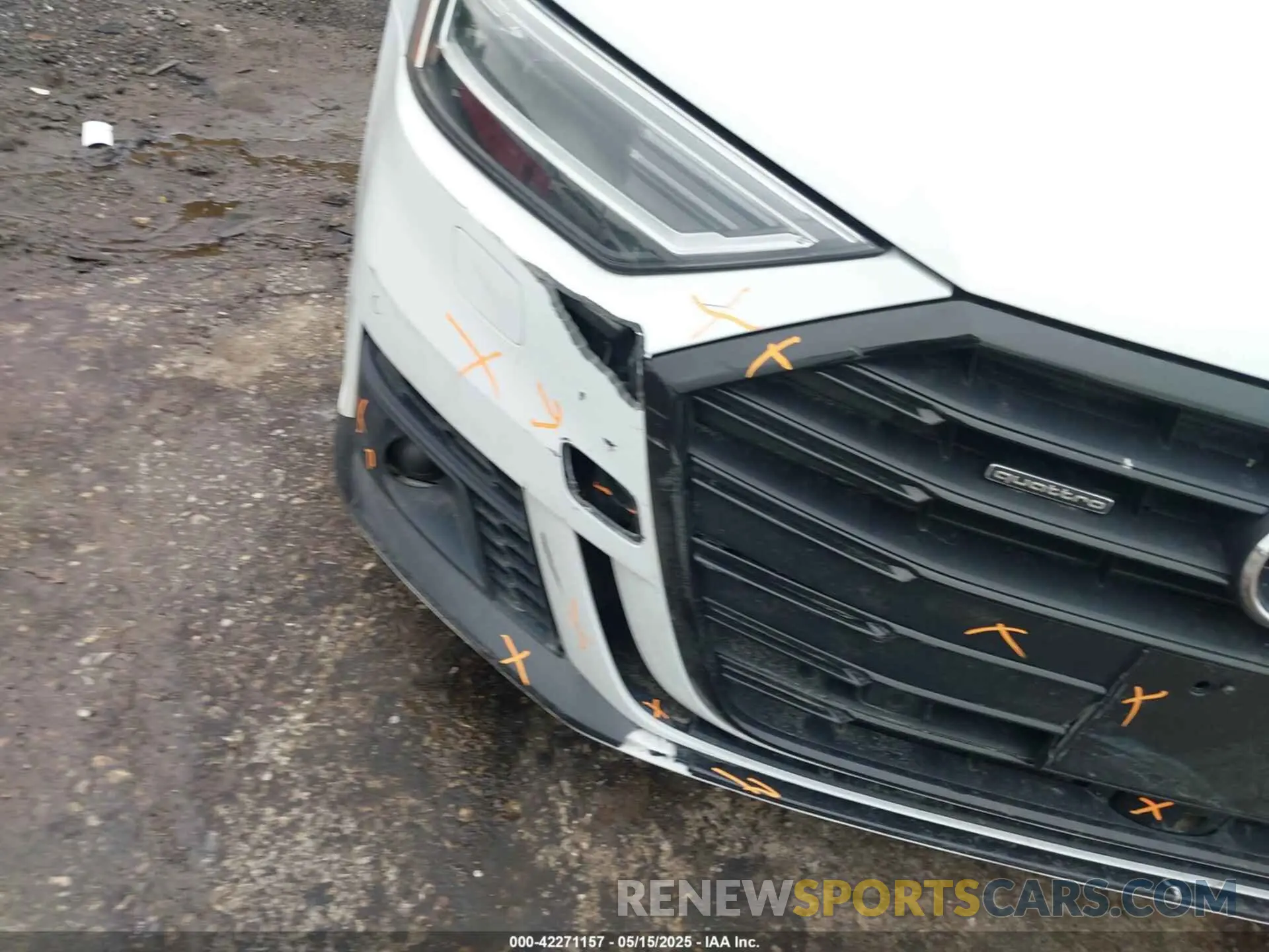 6 Photograph of a damaged car WAU8EAF84LN004533 AUDI A8 L 2020