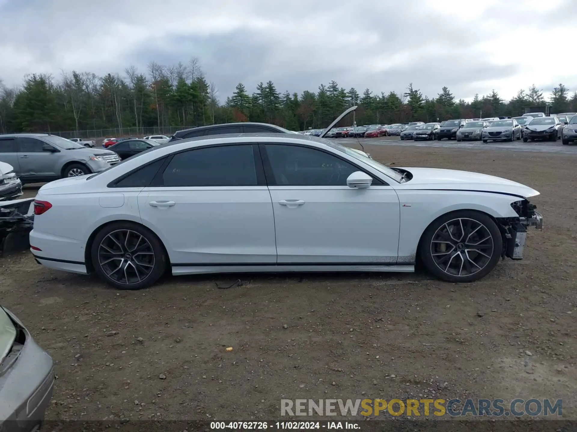 14 Photograph of a damaged car WAU8DAF80MN025433 AUDI A8 L 2021