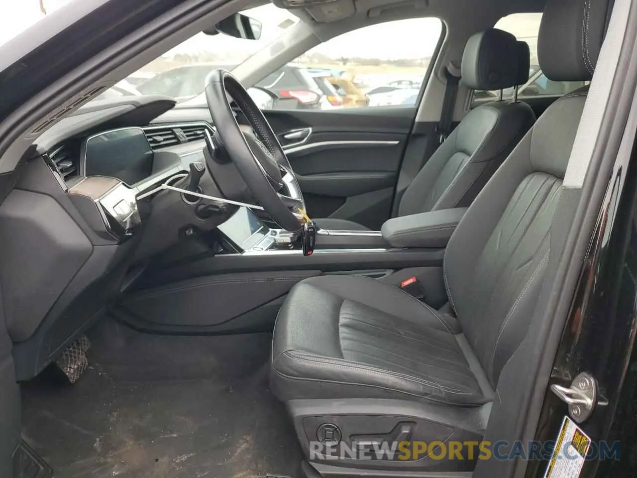 7 Photograph of a damaged car WA1LAAGE0KB021160 AUDI E-TRON 2019
