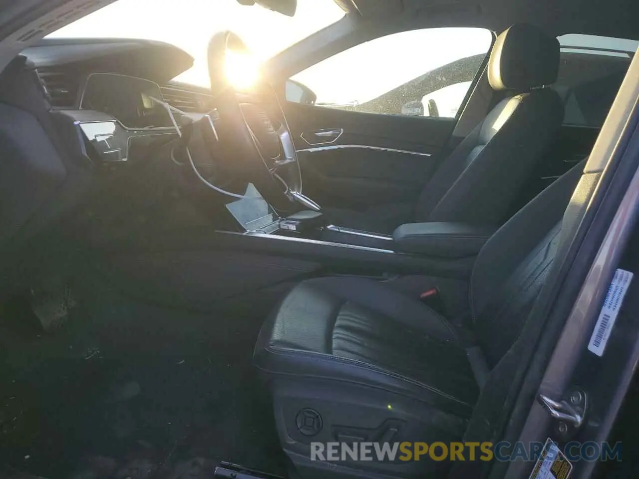 7 Photograph of a damaged car WA1LAAGE2KB024366 AUDI E-TRON 2019