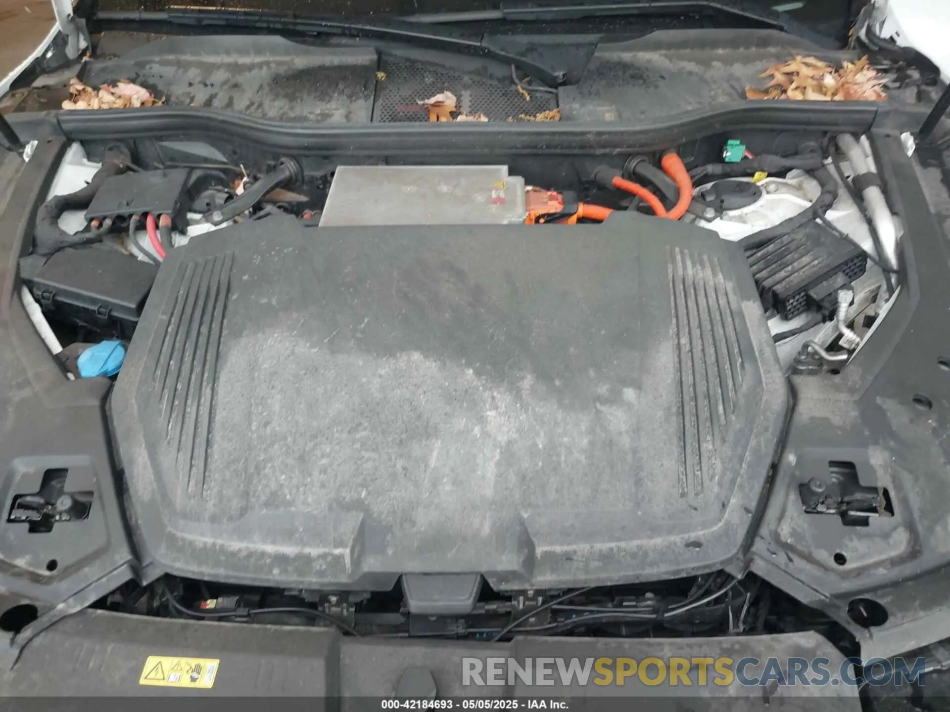 10 Photograph of a damaged car WA1LAAGE4KB023803 AUDI E-TRON 2019