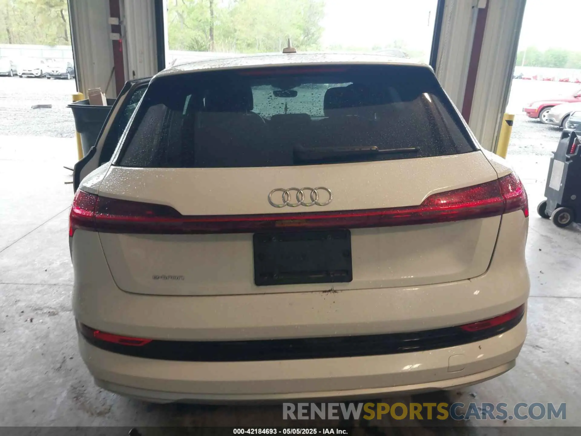16 Photograph of a damaged car WA1LAAGE4KB023803 AUDI E-TRON 2019