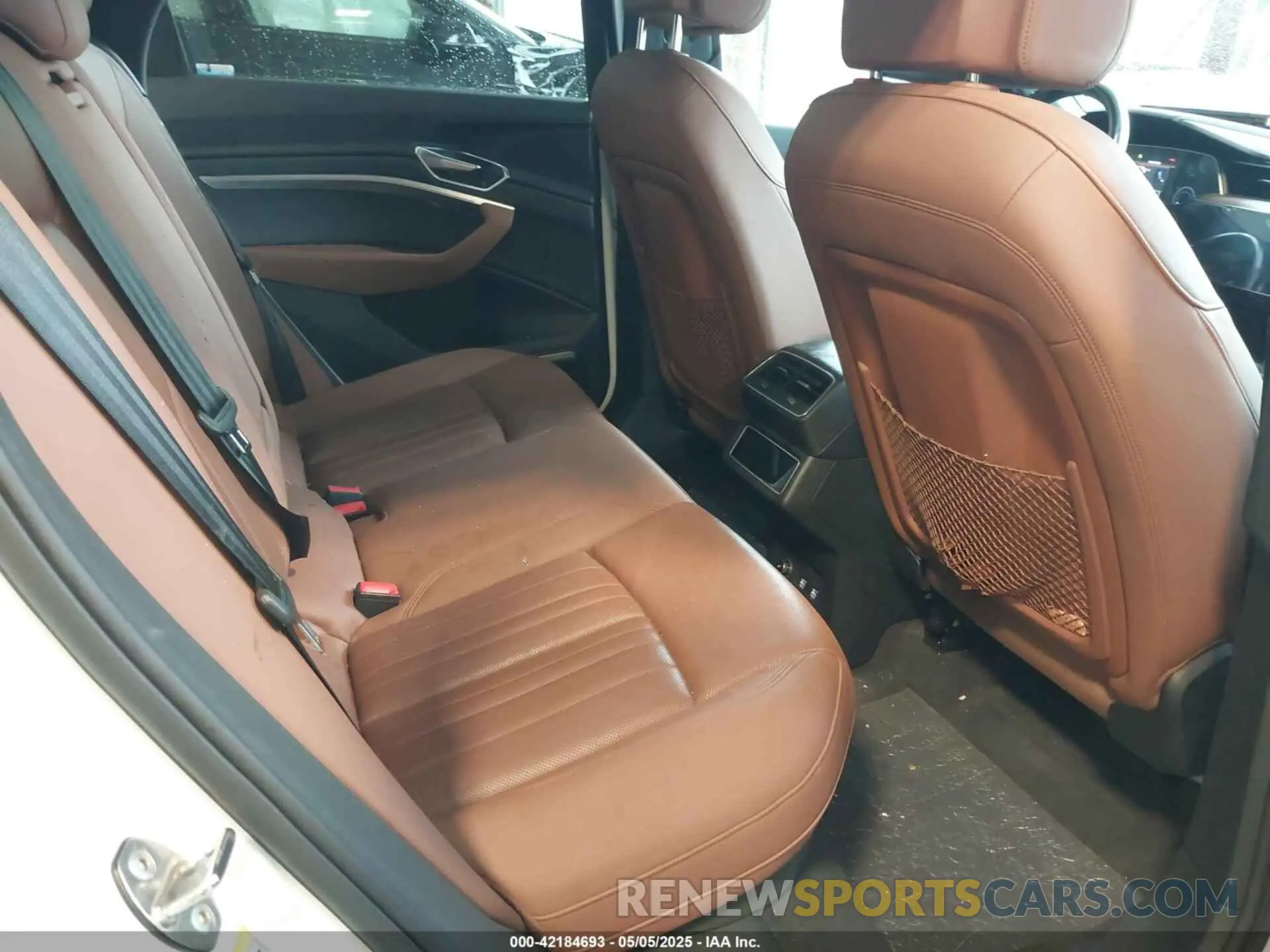 8 Photograph of a damaged car WA1LAAGE4KB023803 AUDI E-TRON 2019