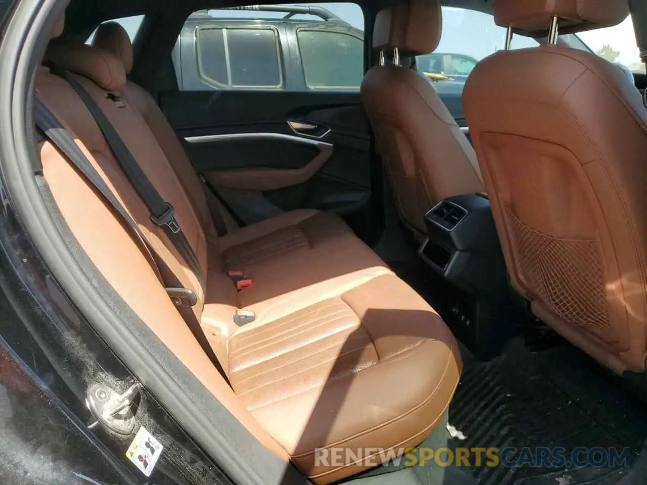 11 Photograph of a damaged car WA1LAAGE5KB014477 AUDI E-TRON 2019