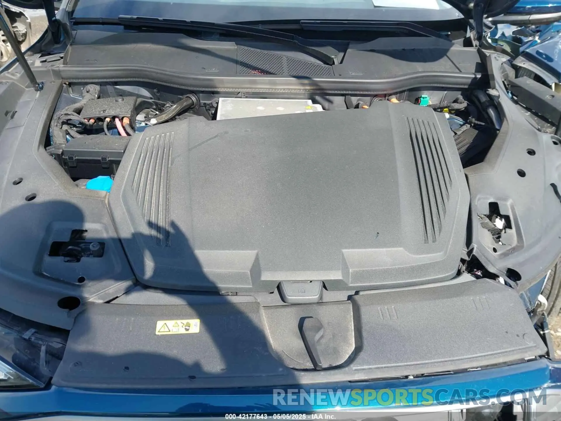 10 Photograph of a damaged car WA1LAAGE9KB024865 AUDI E-TRON 2019