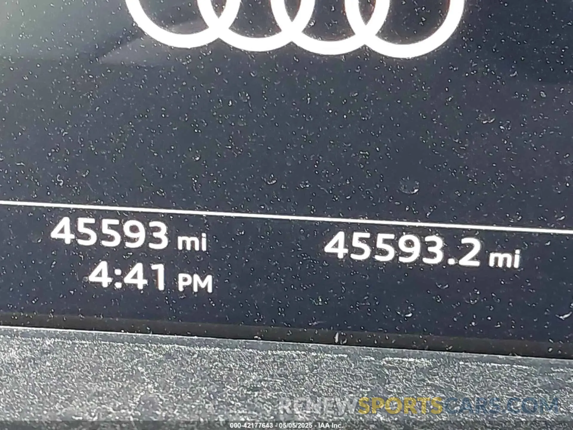 15 Photograph of a damaged car WA1LAAGE9KB024865 AUDI E-TRON 2019