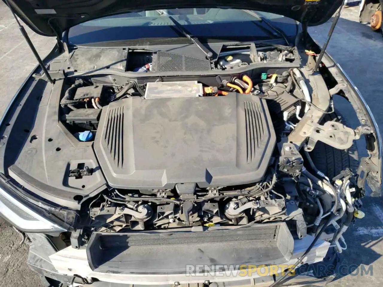 12 Photograph of a damaged car WA1LAAGEXKB011980 AUDI E-TRON 2019