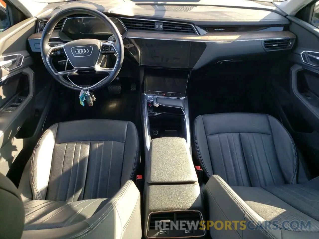 8 Photograph of a damaged car WA1LAAGEXKB011980 AUDI E-TRON 2019