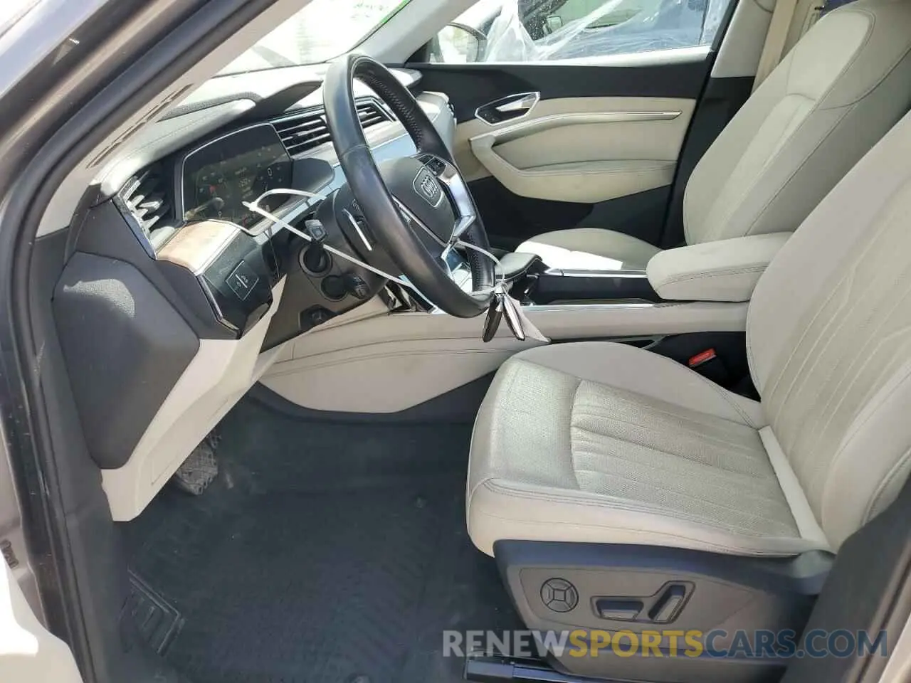 7 Photograph of a damaged car WA1LABGE1KB011825 AUDI E-TRON 2019