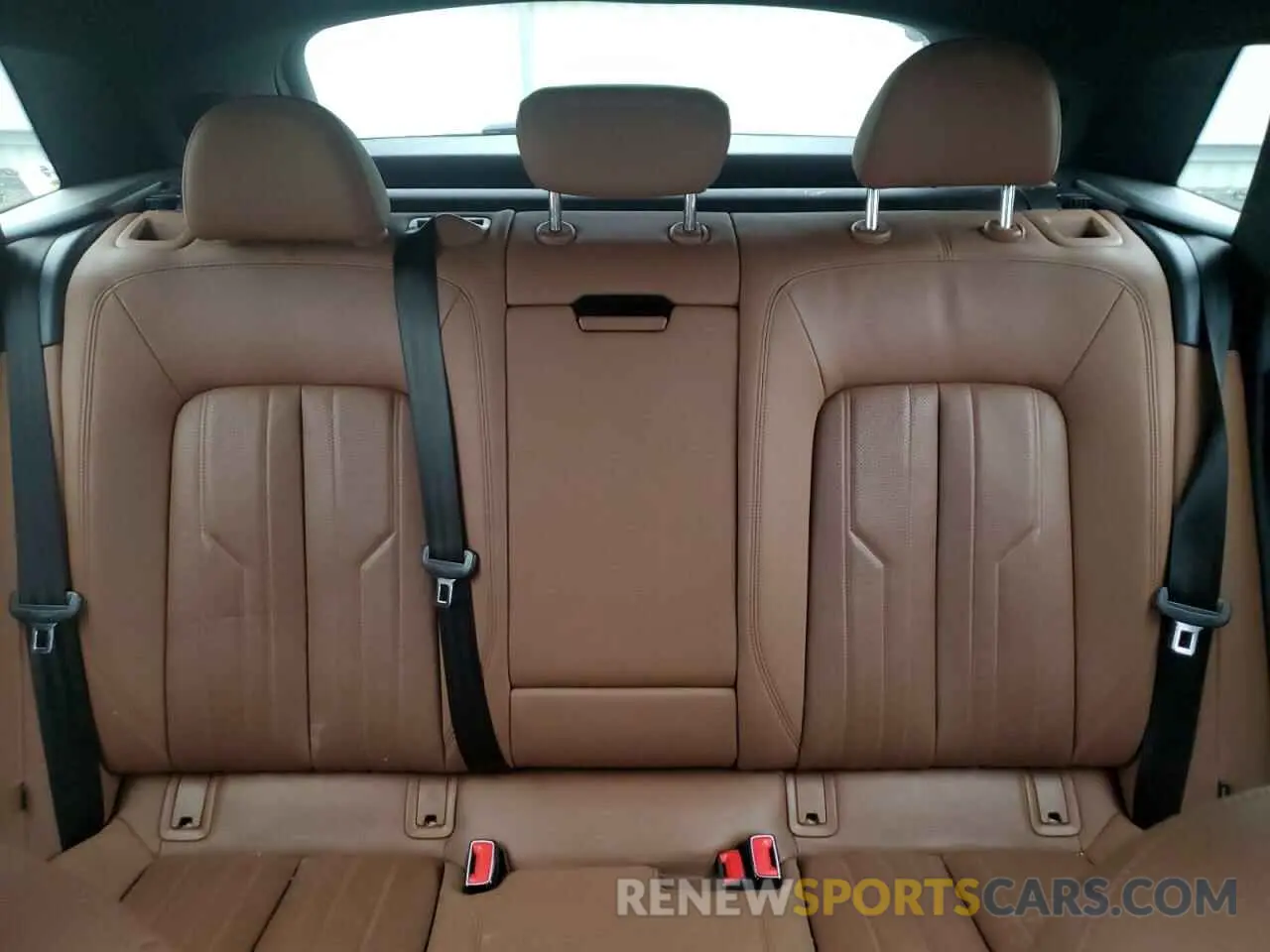 10 Photograph of a damaged car WA1LABGE4KB022253 AUDI E-TRON 2019