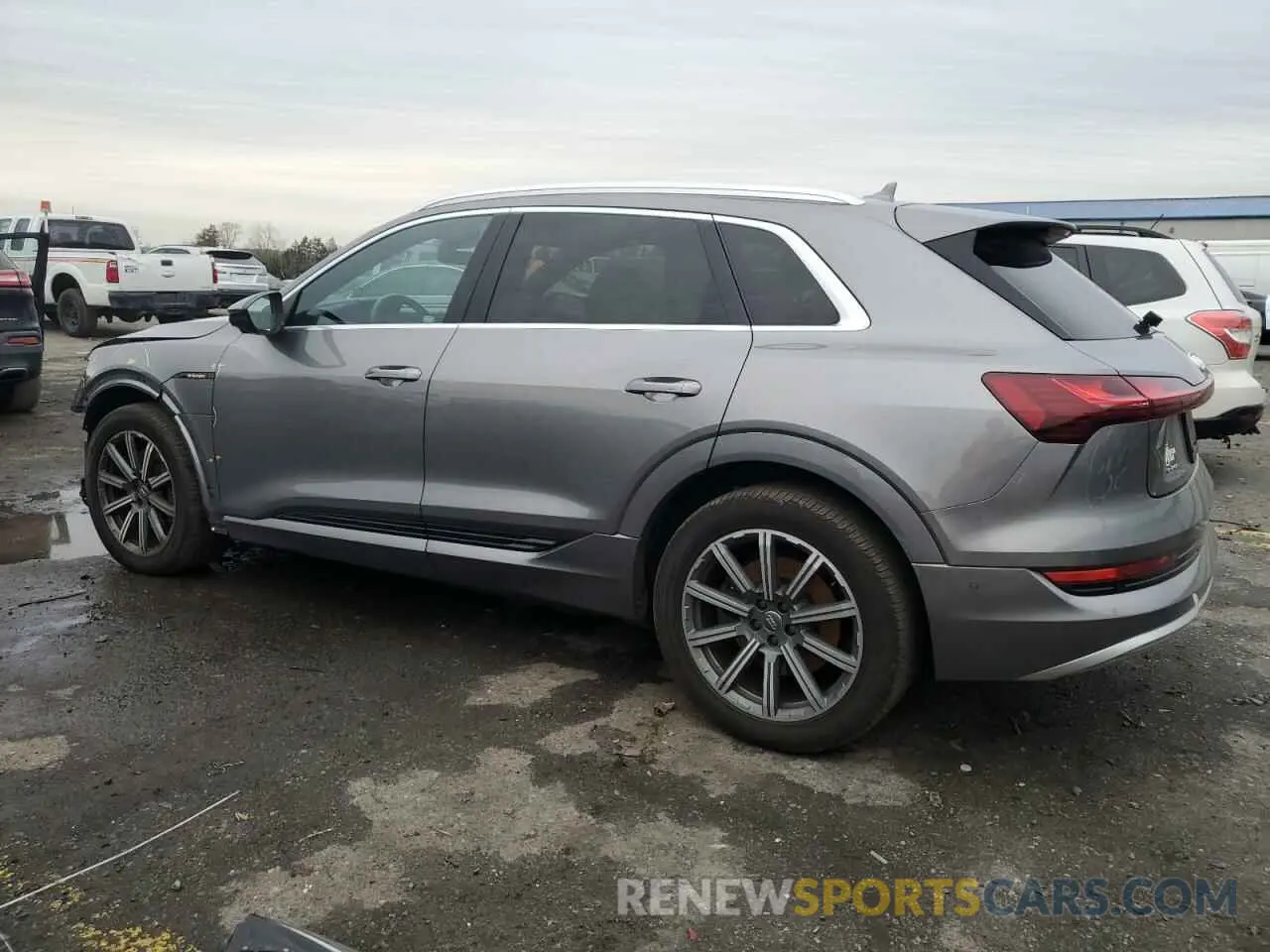 2 Photograph of a damaged car WA1LABGE4KB022253 AUDI E-TRON 2019