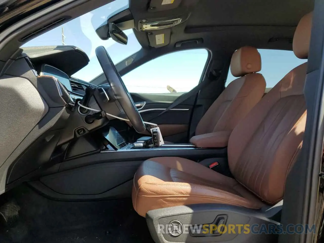 7 Photograph of a damaged car WA1LABGE6KB014901 AUDI E-TRON 2019
