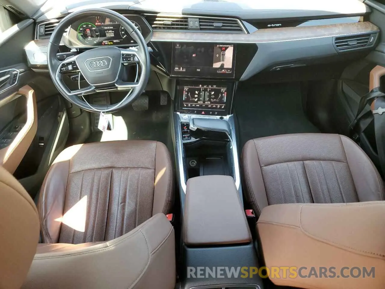 8 Photograph of a damaged car WA1LABGE6KB014901 AUDI E-TRON 2019