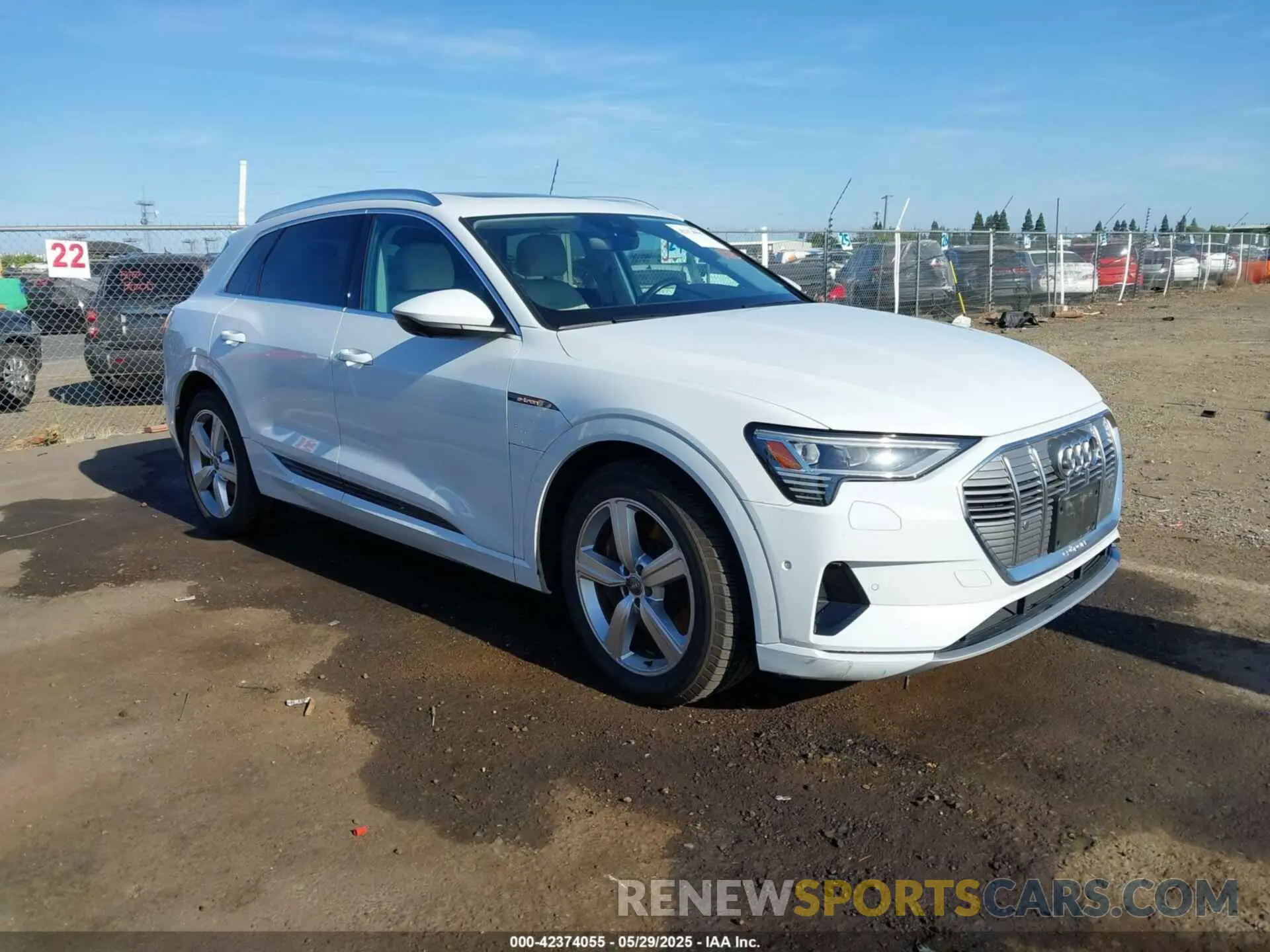 1 Photograph of a damaged car WA1LABGEXKB020765 AUDI E-TRON 2019