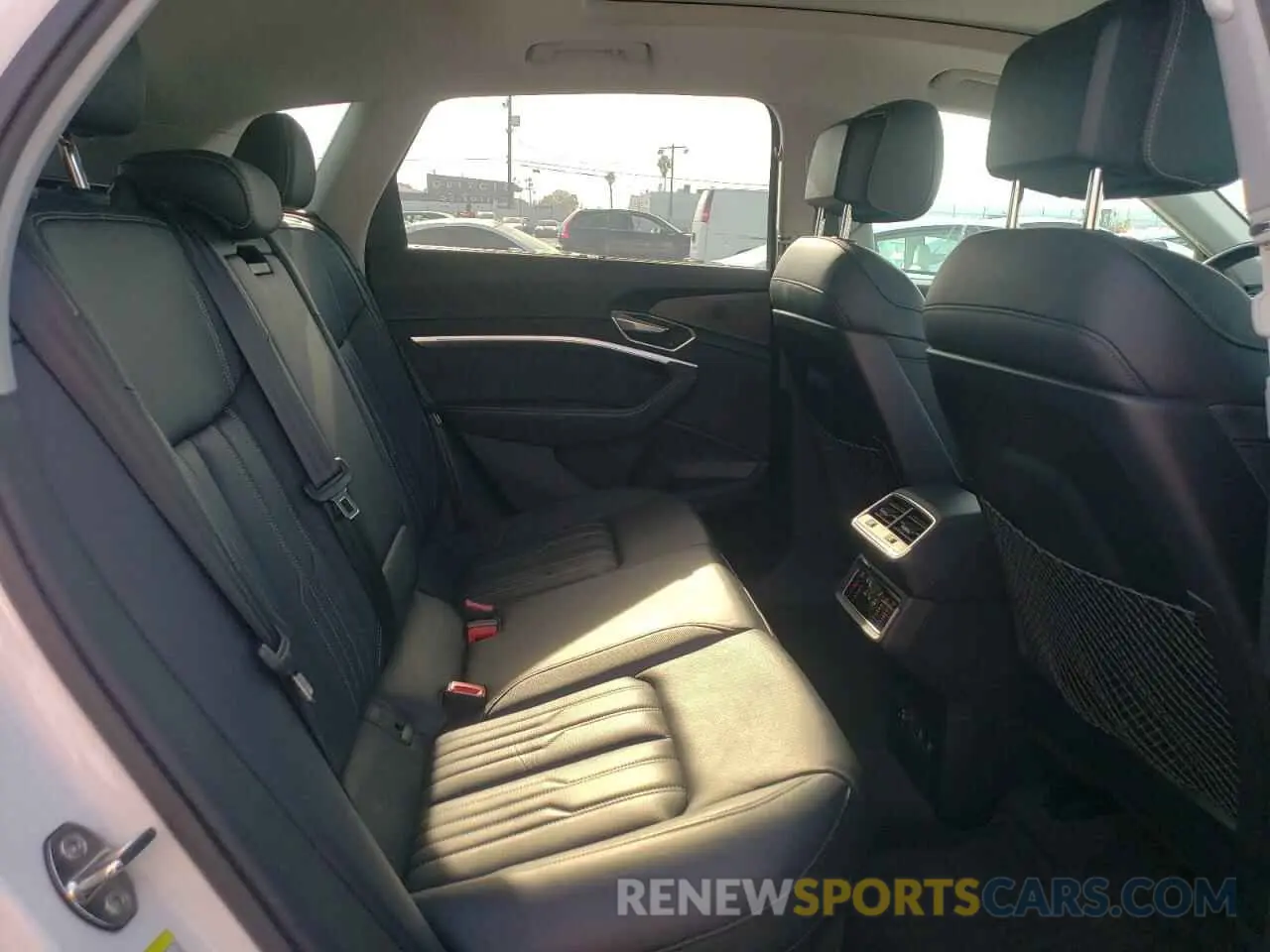 11 Photograph of a damaged car WA1VAAGE2KB023808 AUDI E-TRON 2019