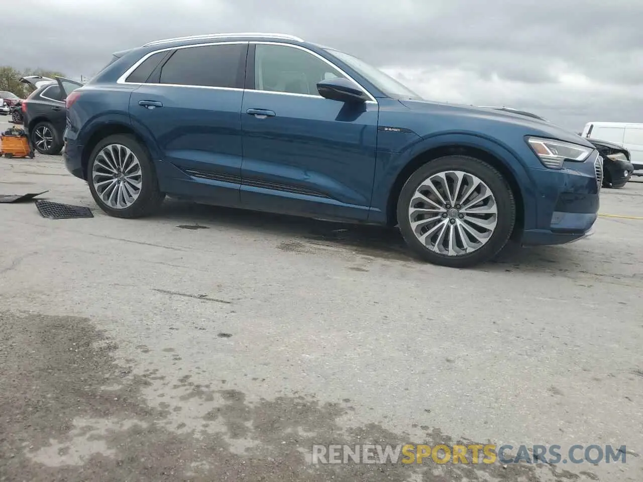 4 Photograph of a damaged car WA1VAAGE2KB025123 AUDI E-TRON 2019