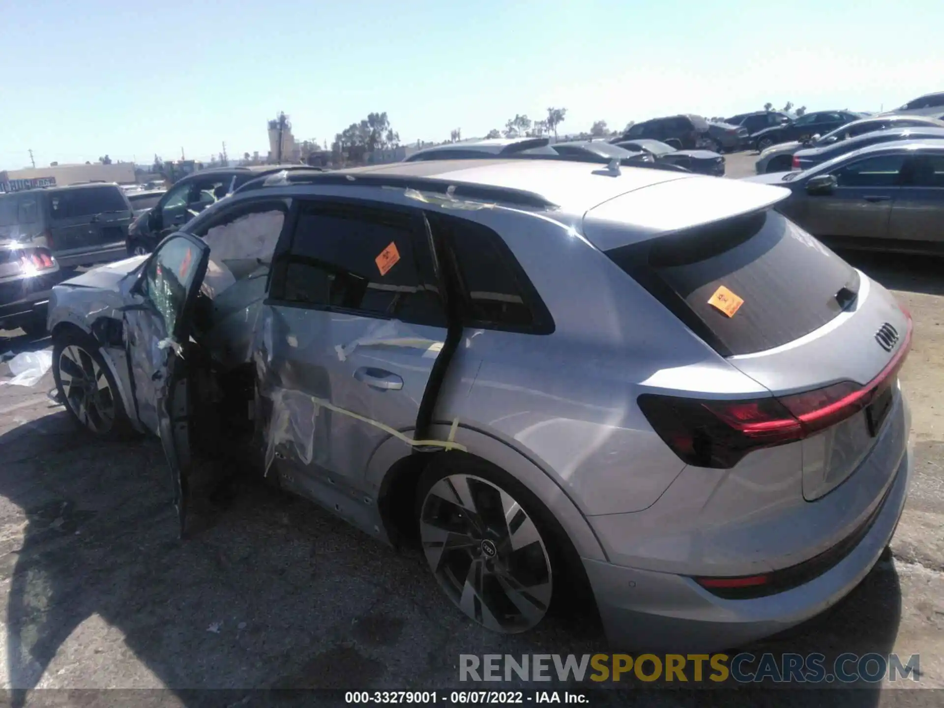 3 Photograph of a damaged car WA1VAAGEXKB021742 AUDI E-TRON 2019