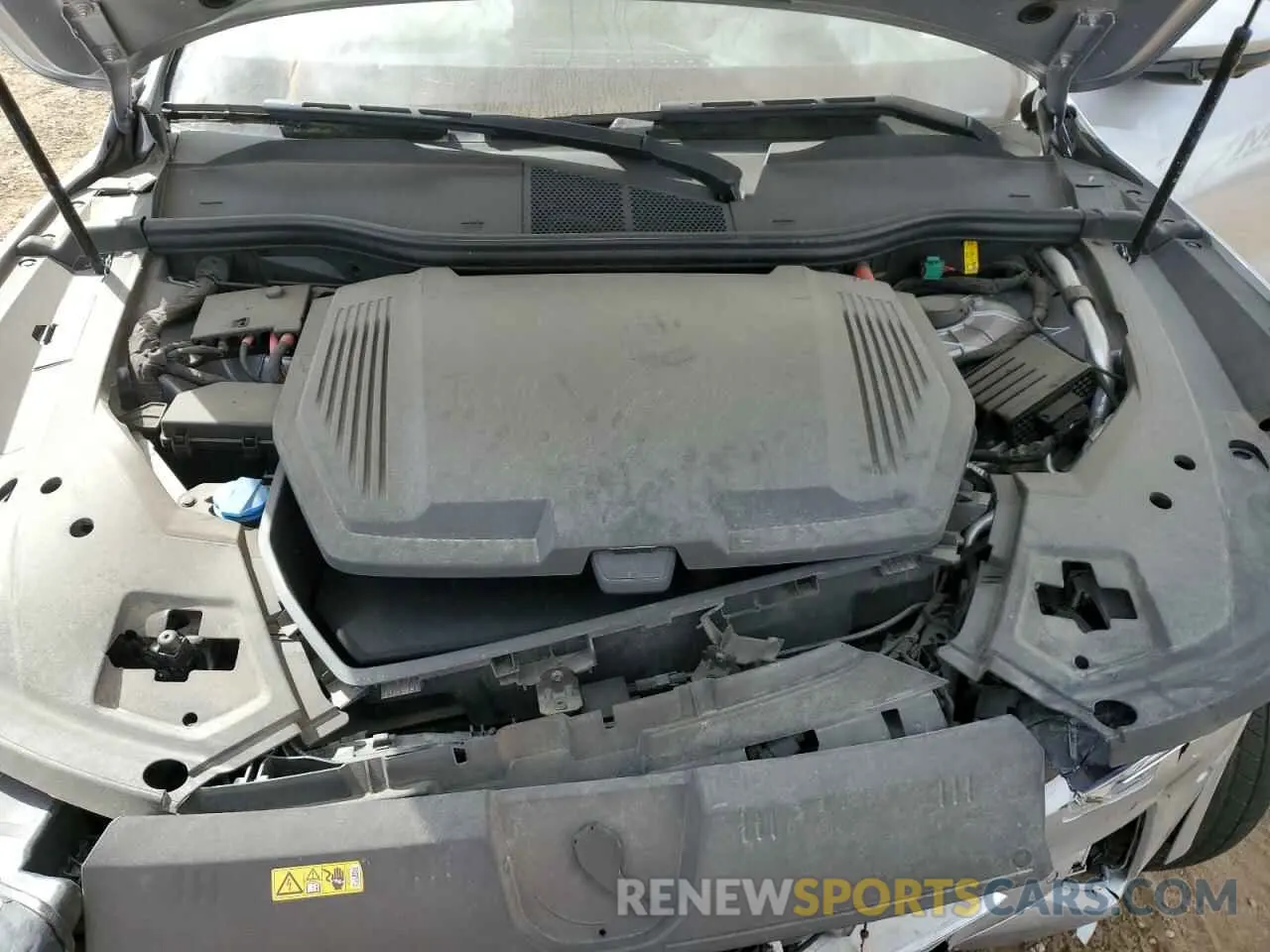 11 Photograph of a damaged car WA1VAAGEXKB024303 AUDI E-TRON 2019