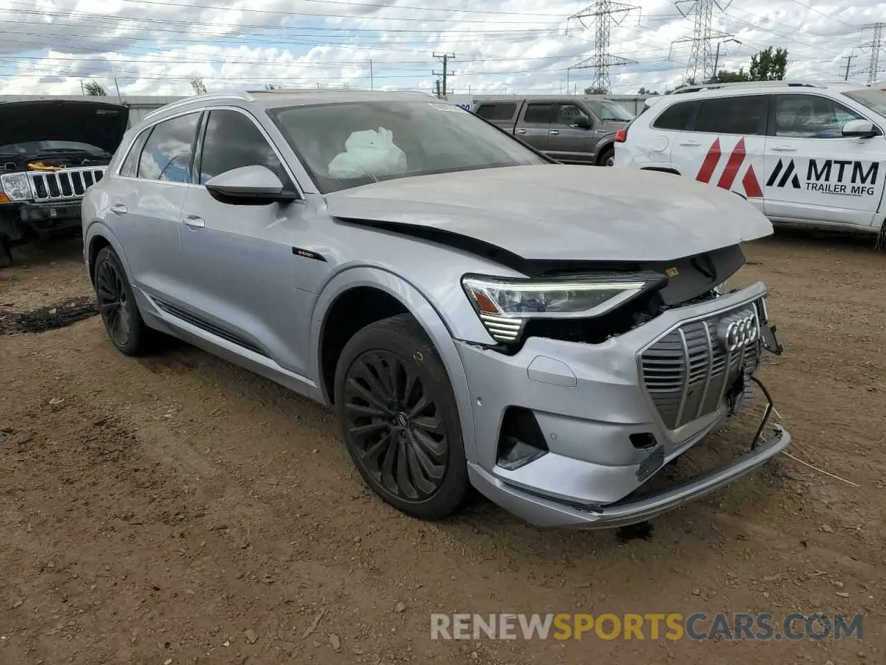 4 Photograph of a damaged car WA1VAAGEXKB024303 AUDI E-TRON 2019