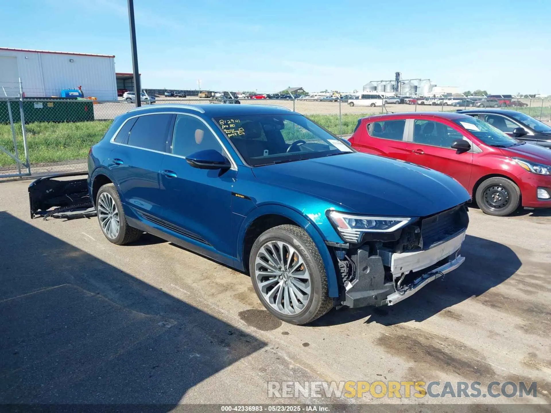 1 Photograph of a damaged car WA1VABGE0KB009718 AUDI E-TRON 2019