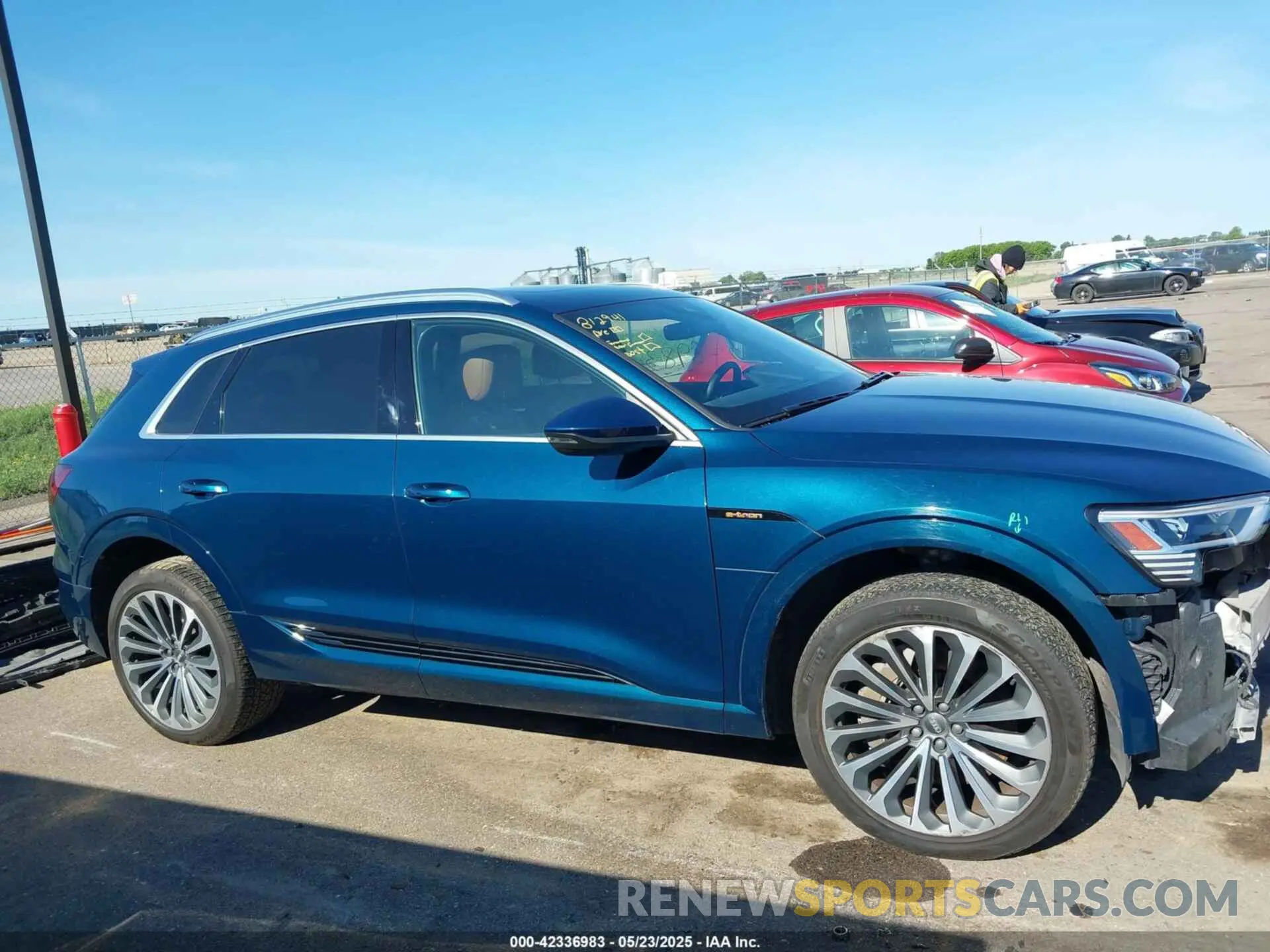 14 Photograph of a damaged car WA1VABGE0KB009718 AUDI E-TRON 2019