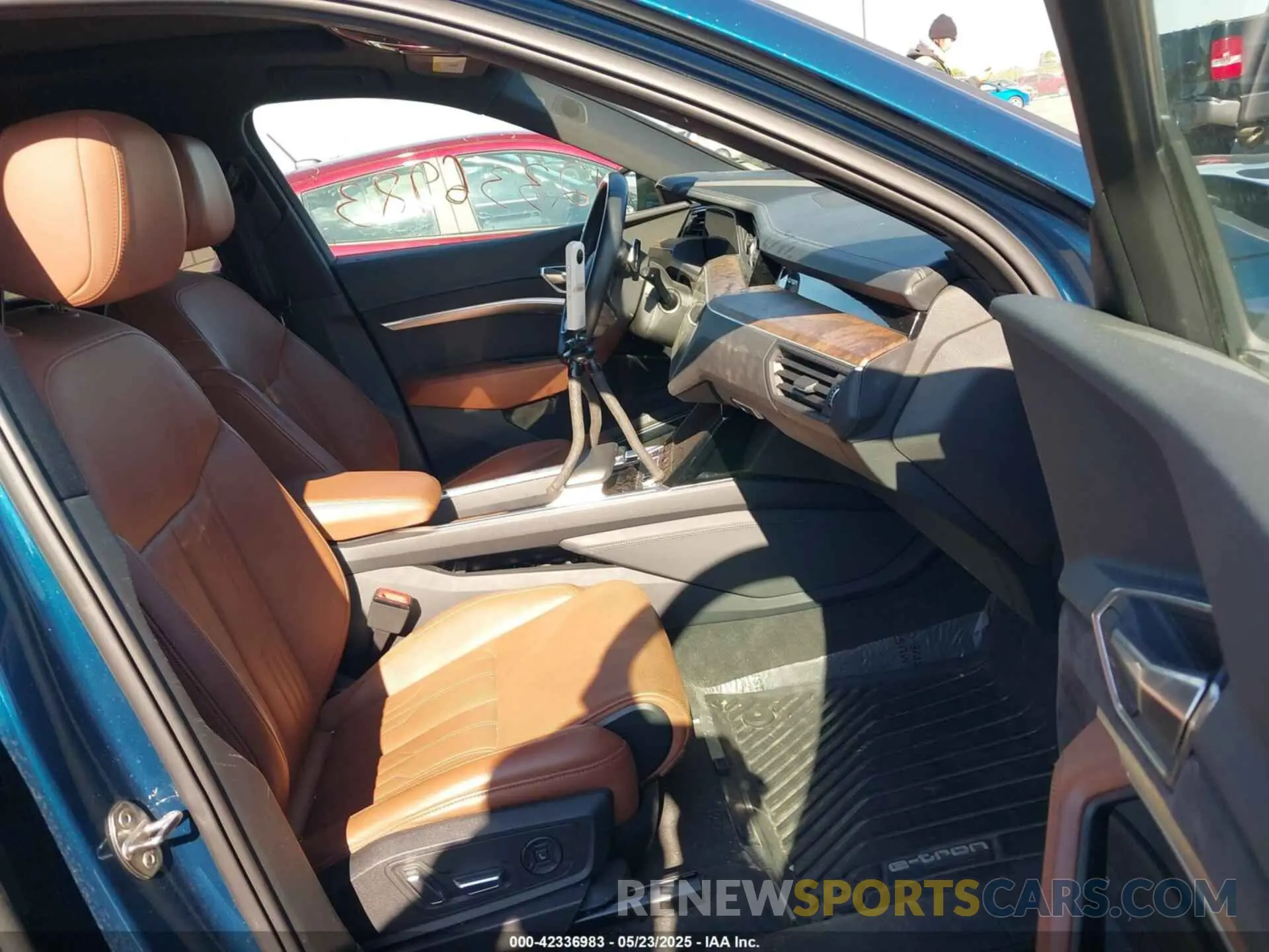 5 Photograph of a damaged car WA1VABGE0KB009718 AUDI E-TRON 2019