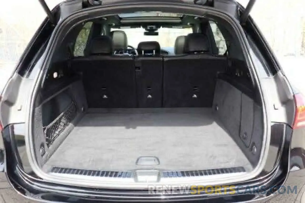 7 Photograph of a damaged car WA1VABGE0KB011XXX AUDI E-TRON 2019