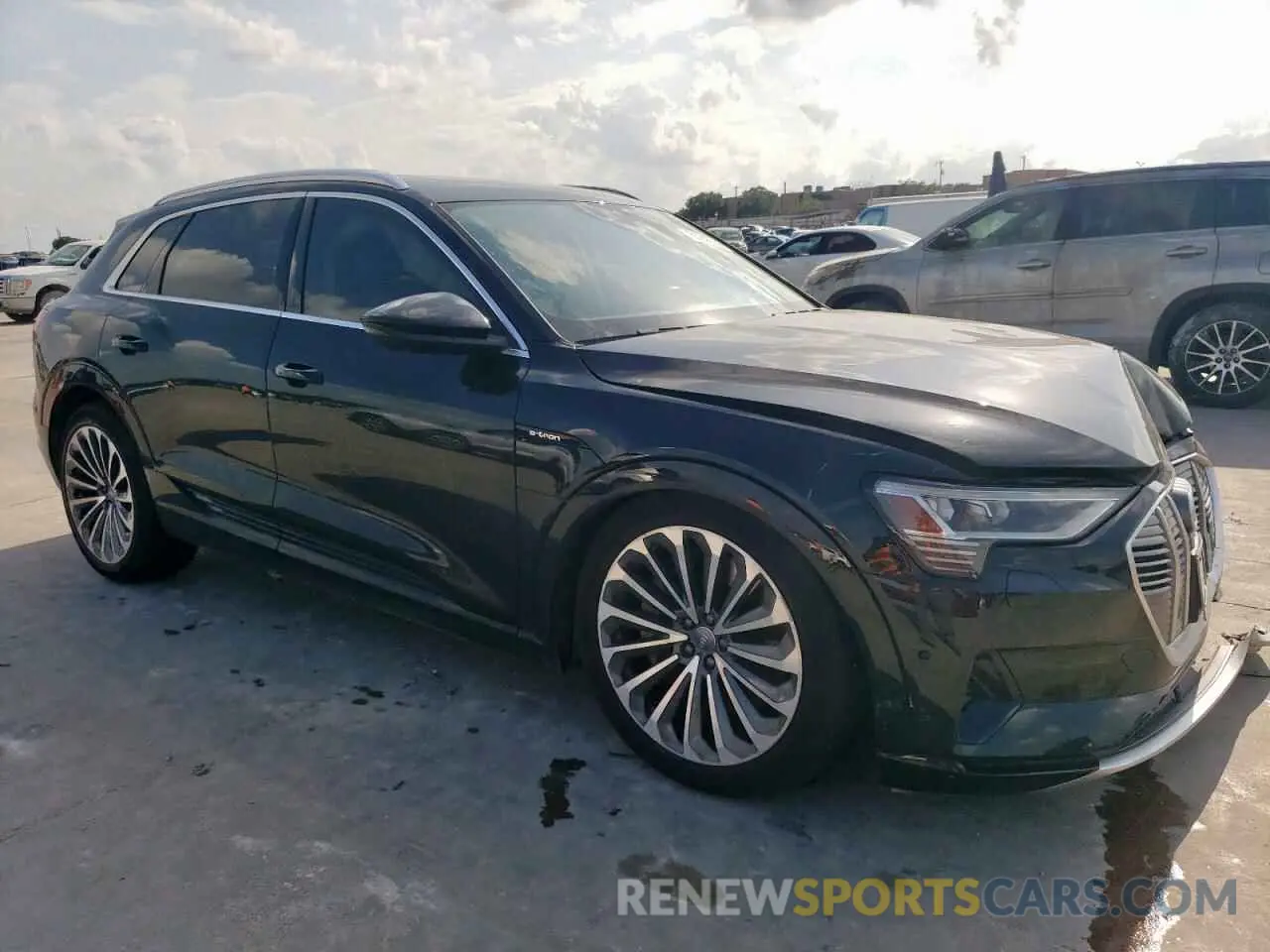 4 Photograph of a damaged car WA1VABGE1KB013888 AUDI E-TRON 2019