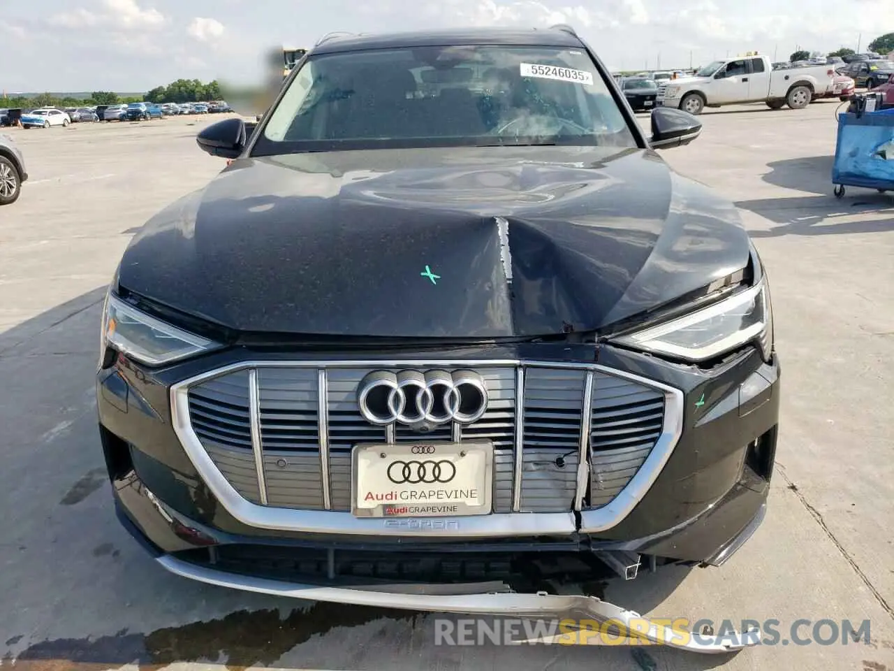 5 Photograph of a damaged car WA1VABGE1KB013888 AUDI E-TRON 2019