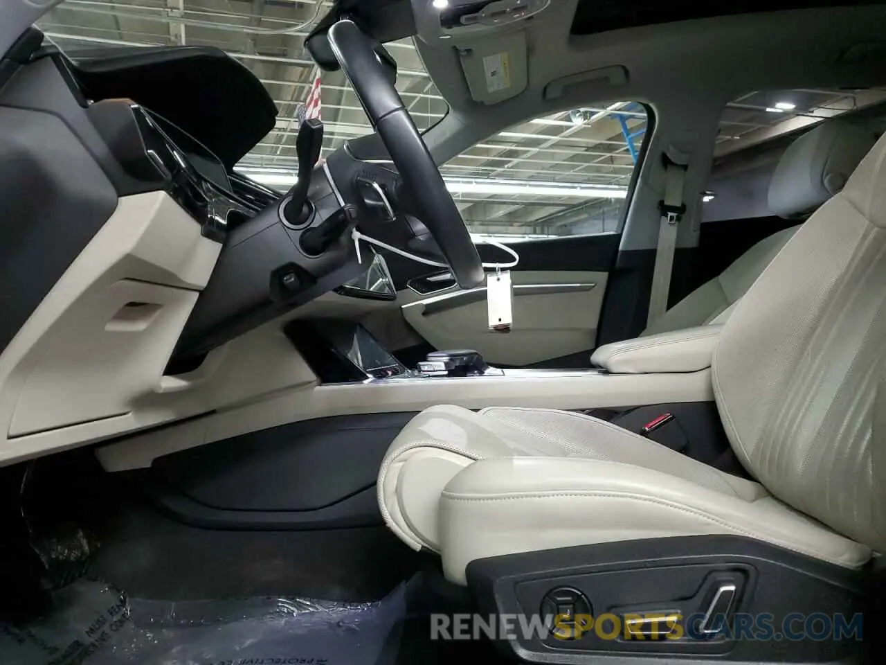 7 Photograph of a damaged car WA1VABGE2KB010143 AUDI E-TRON 2019