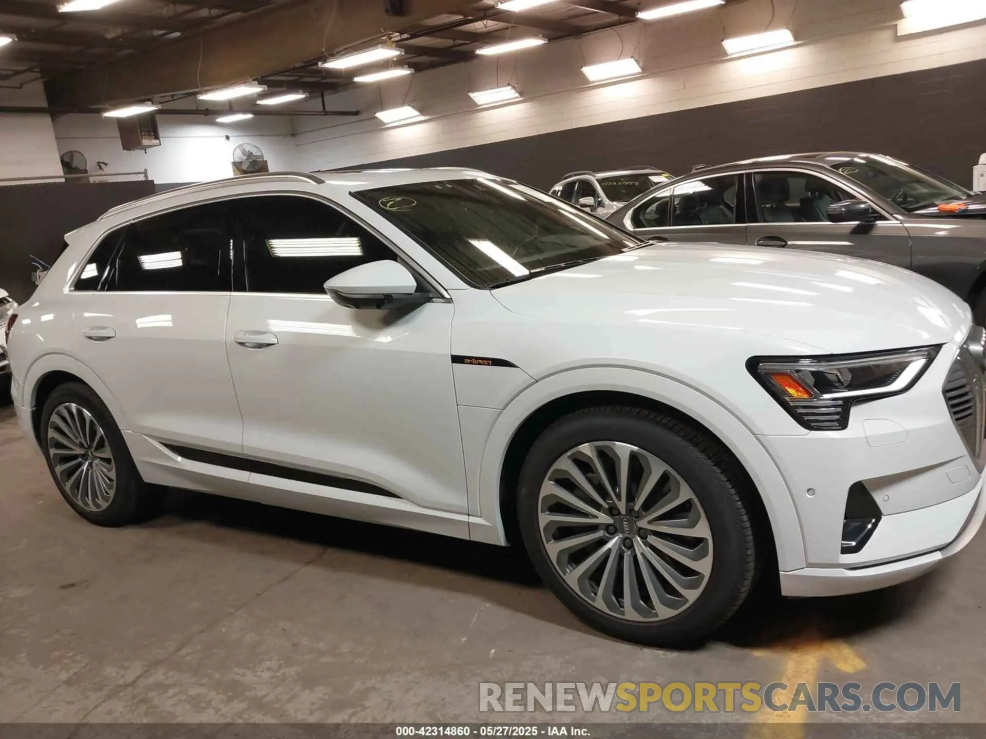 13 Photograph of a damaged car WA1VABGE3KB012371 AUDI E-TRON 2019