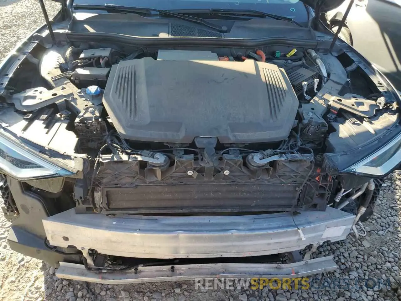 11 Photograph of a damaged car WA1VABGE3KB017294 AUDI E-TRON 2019