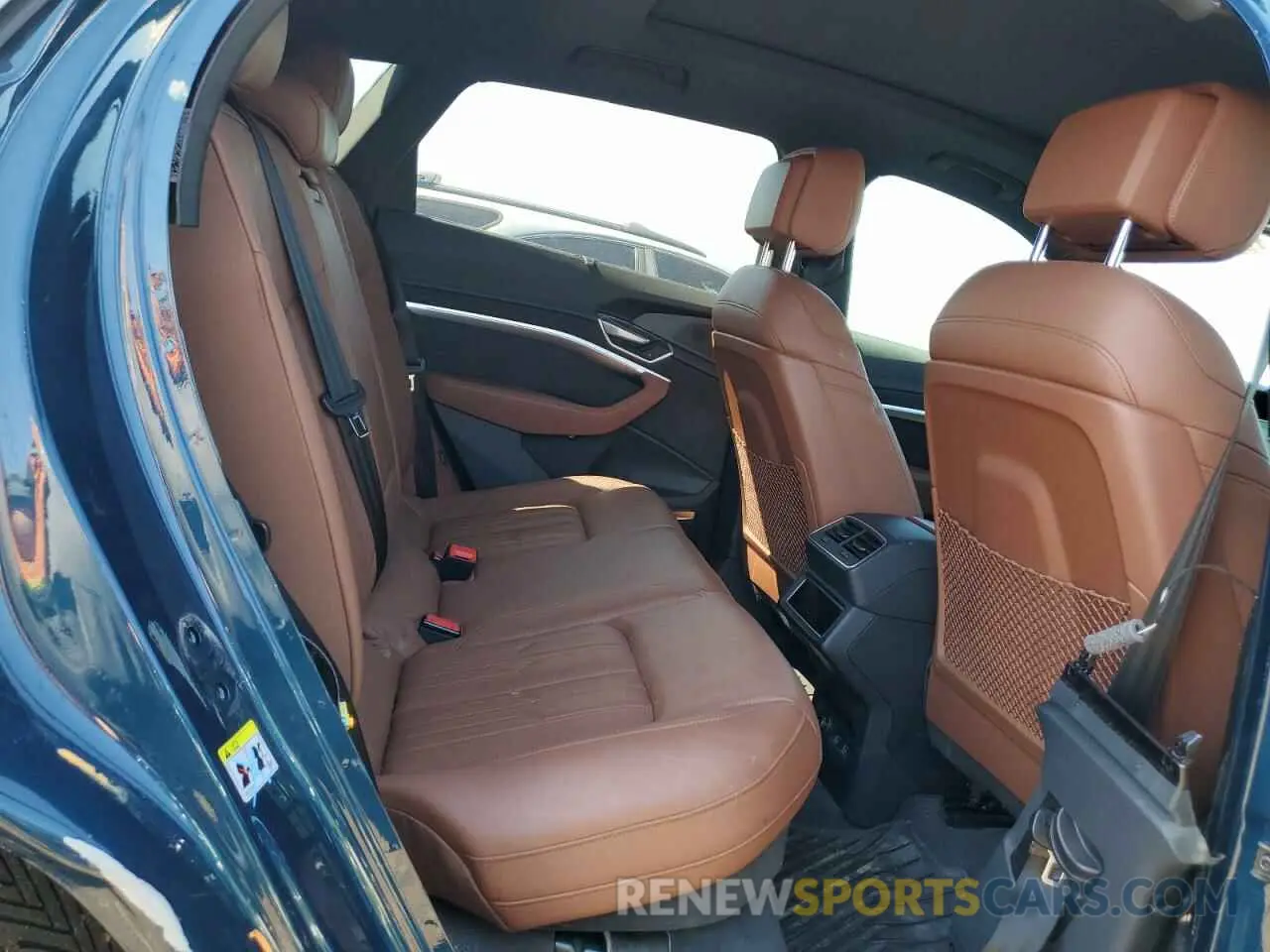 11 Photograph of a damaged car WA1VABGE3KB021636 AUDI E-TRON 2019