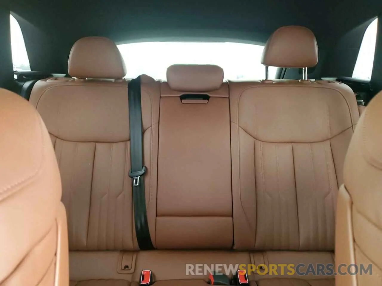 10 Photograph of a damaged car WA1VABGE4KB021614 AUDI E-TRON 2019