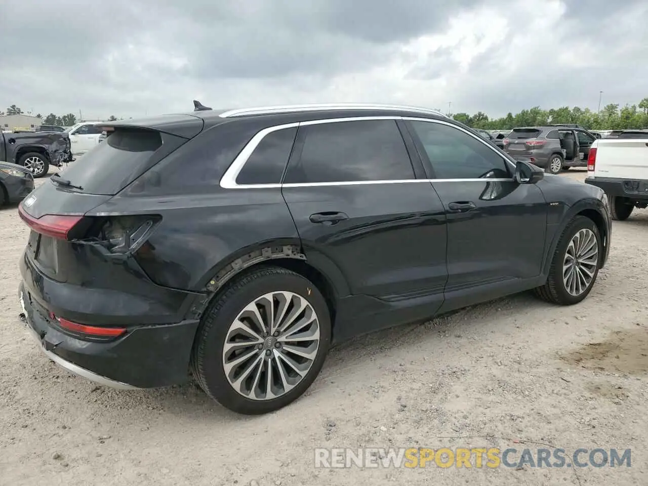 3 Photograph of a damaged car WA1VABGE4KB021614 AUDI E-TRON 2019