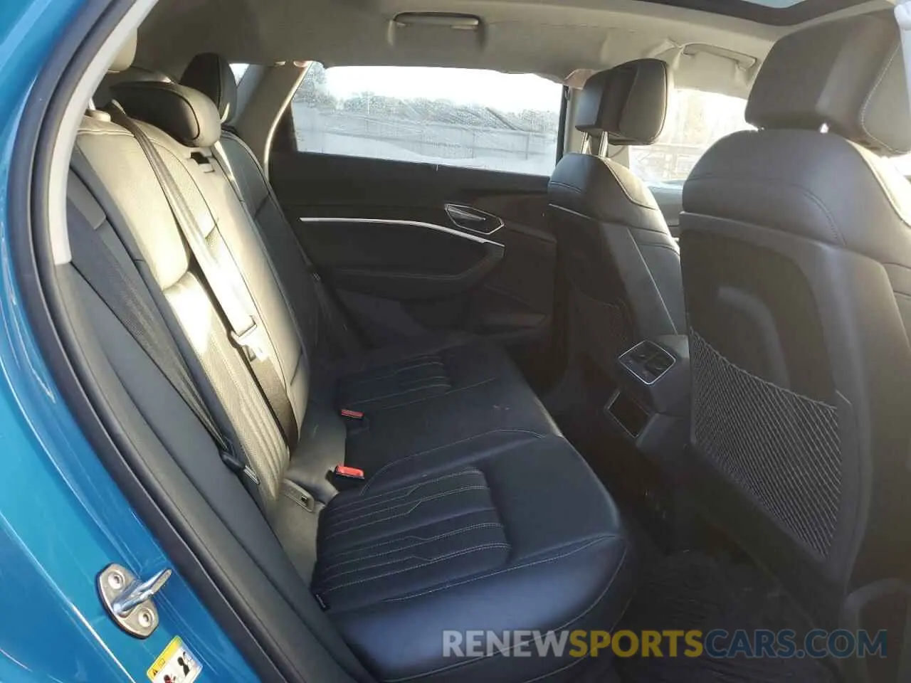 11 Photograph of a damaged car WA1VABGE5KB021931 AUDI E-TRON 2019
