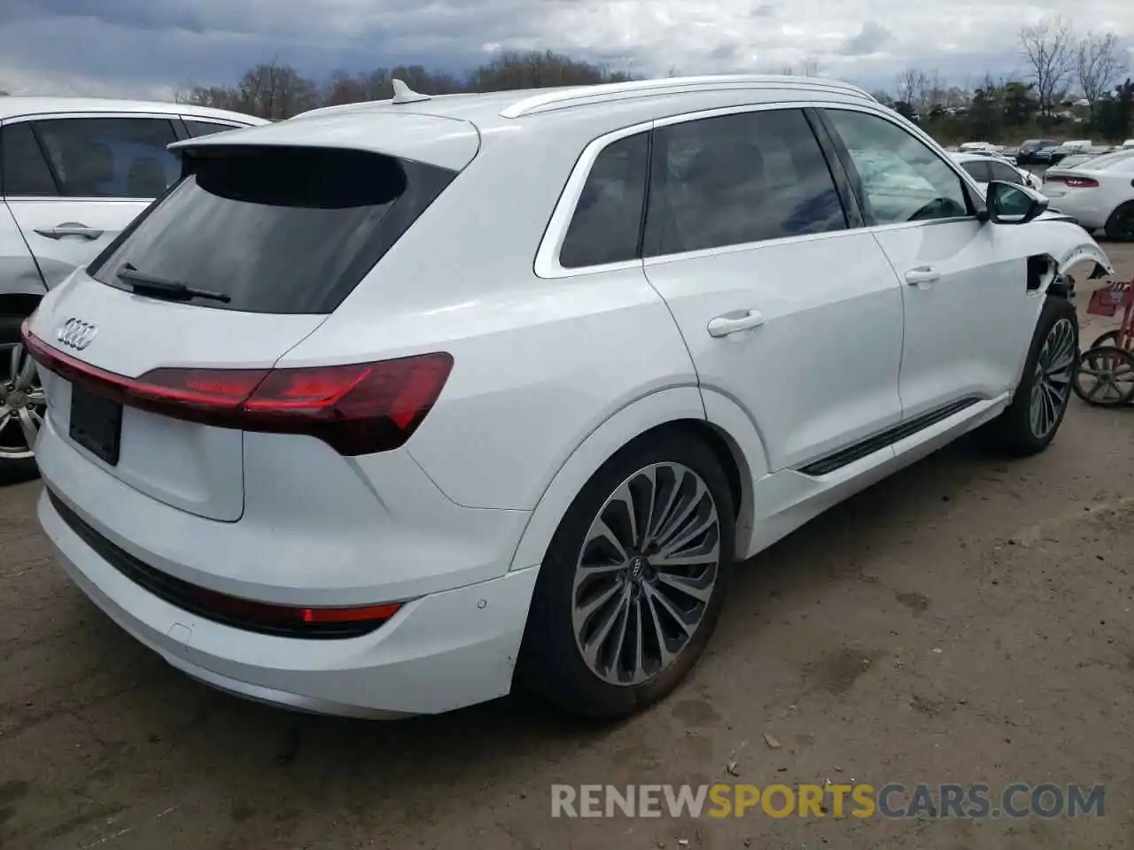 4 Photograph of a damaged car WA1VABGE6KB009335 AUDI E-TRON 2019