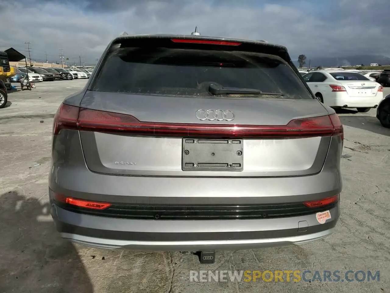 6 Photograph of a damaged car WA1VABGE6KB013000 AUDI E-TRON 2019