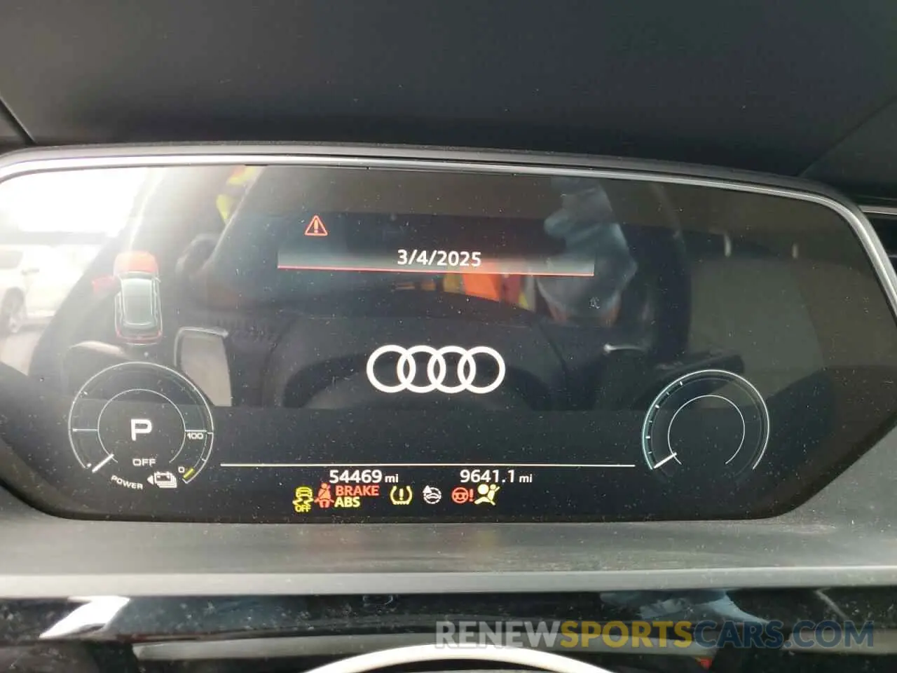 9 Photograph of a damaged car WA1VABGE6KB013000 AUDI E-TRON 2019