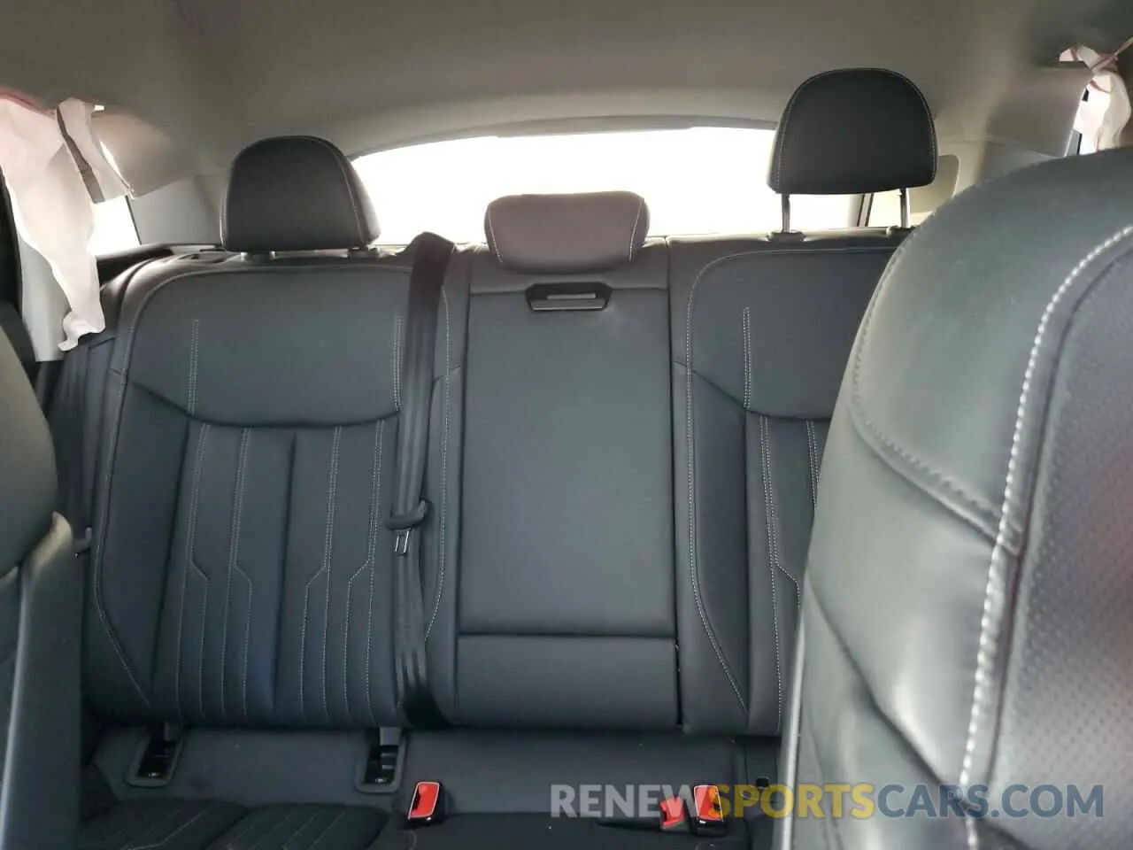10 Photograph of a damaged car WA1VABGE6KB021968 AUDI E-TRON 2019