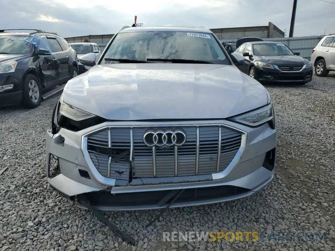 5 Photograph of a damaged car WA1VABGE6KB021968 AUDI E-TRON 2019
