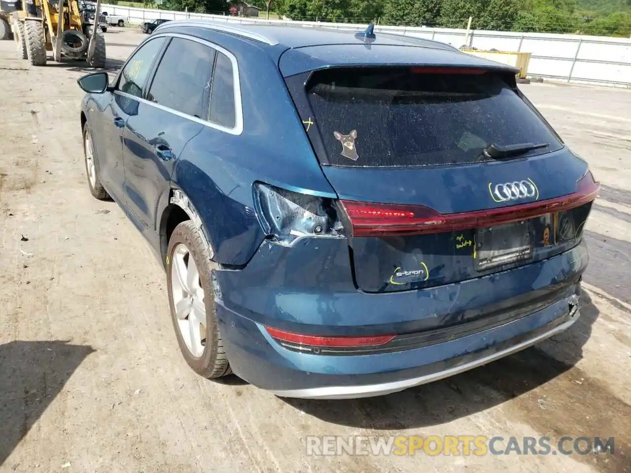 3 Photograph of a damaged car WA1VABGEXKB021553 AUDI E-TRON 2019