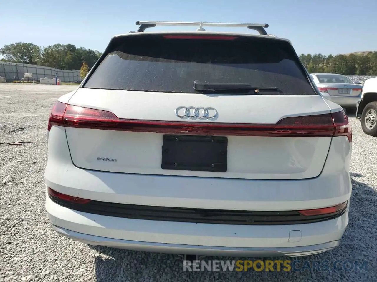 6 Photograph of a damaged car WA1VABGEXKB021715 AUDI E-TRON 2019